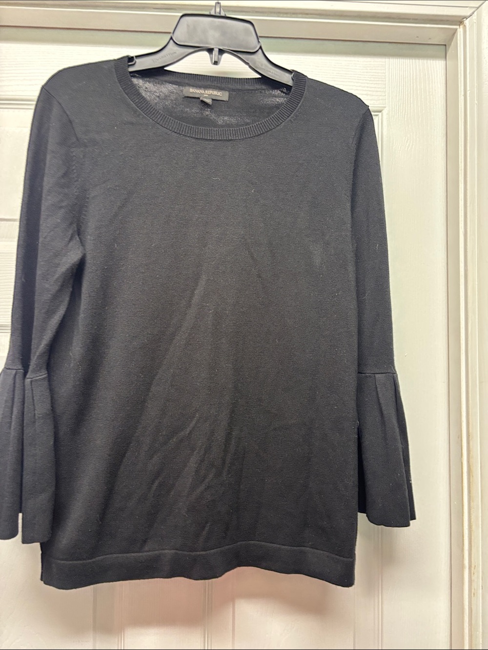 Banana Republic Black Bell-Sleeve Crewneck Sweater Medium
